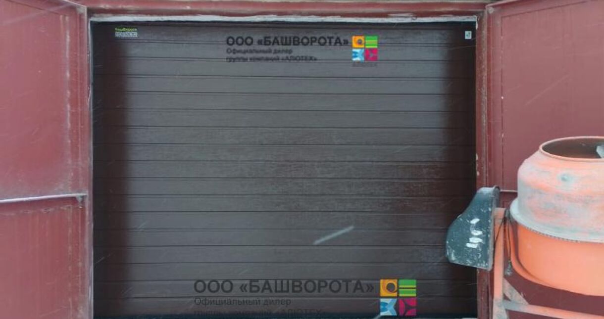 Гаражные ворота серии Trend с автоматикой