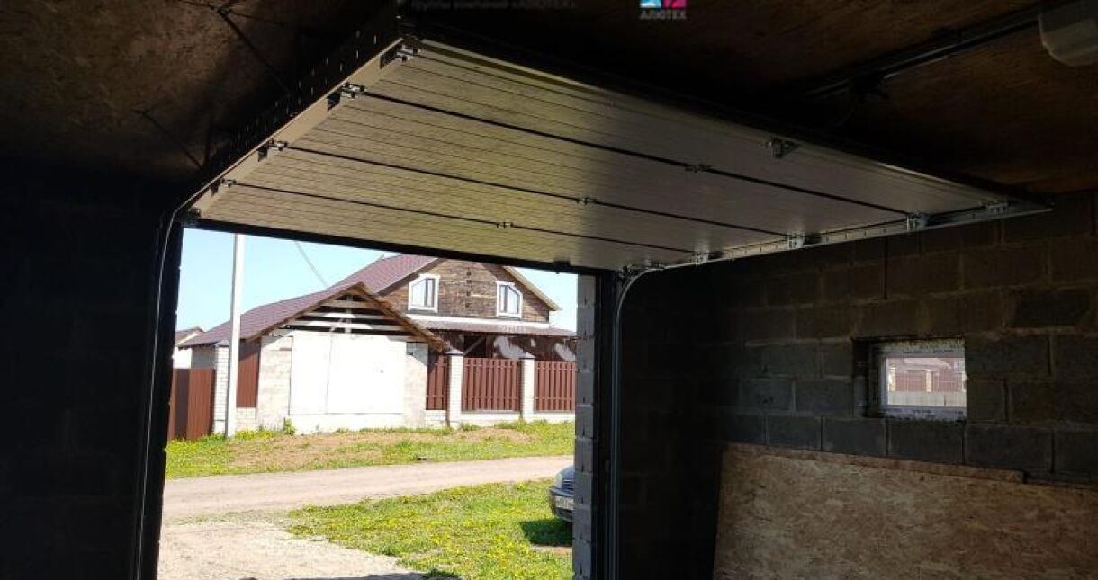 Гаражные ворота с электроприводом
